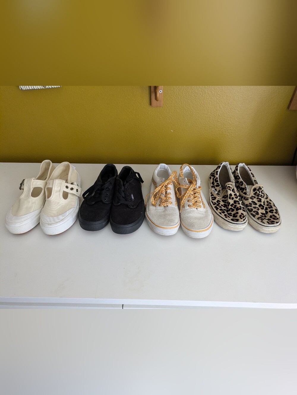 Big Girls Size 3/4 Vans Bundle Lot